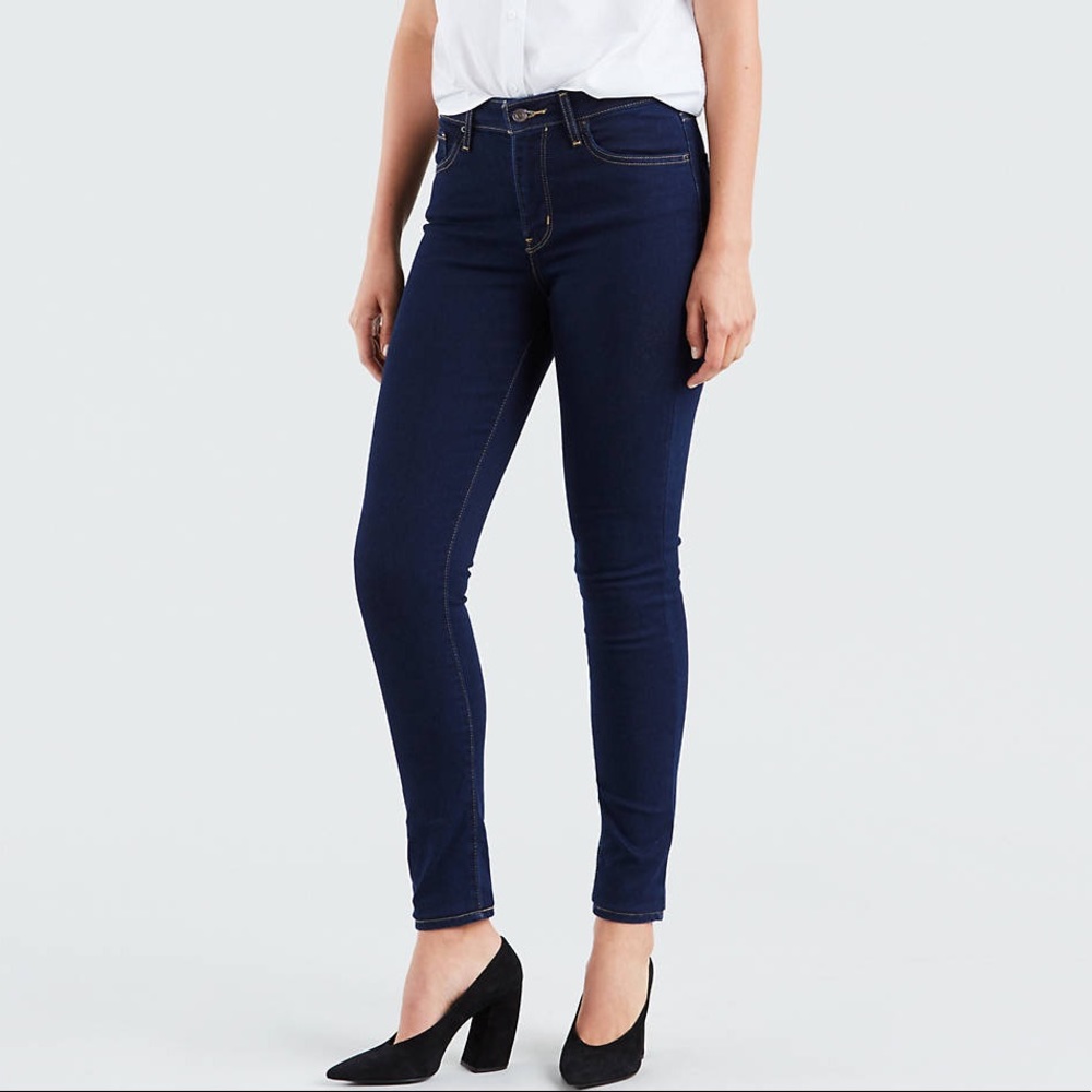 Levi’s Dark Wash 721 High Rise Skinny Jeans